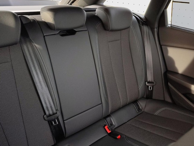 Audi A4 35 TFSI Avant S-Tronic