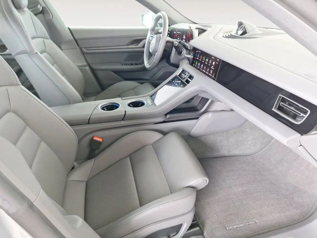 Porsche Taycan 4S Cross Turismo