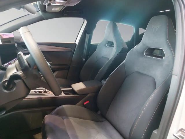 Cupra Leon SHZ DCC KAMERA NAVI ACC FACEL. MATRIX-LED