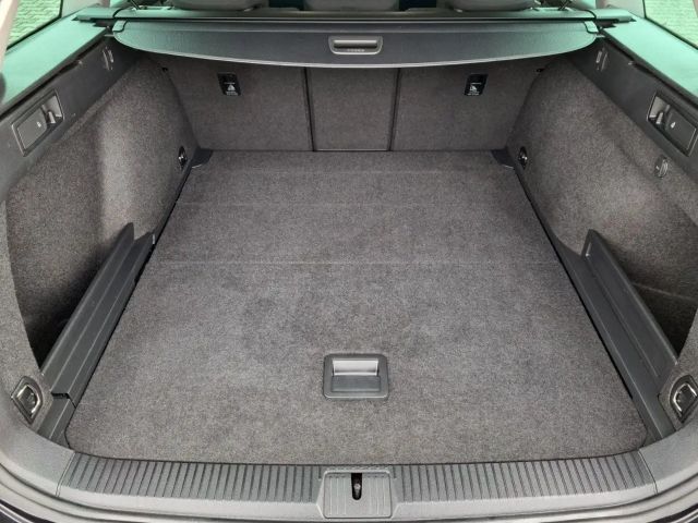 Volkswagen Passat 2.0 TDI Business DSG Variant