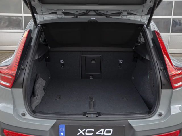 Volvo XC40 Business Dark Plus