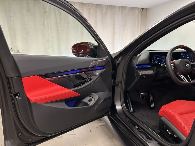 BMW M5 Touring Carbon-Keramik M Driver´s P. B&W LED AHK K