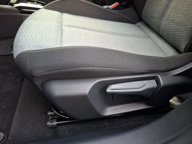 Opel Corsa F e  LED+SHZ+LHZ+KLIMAAUTOMATIK+PDC