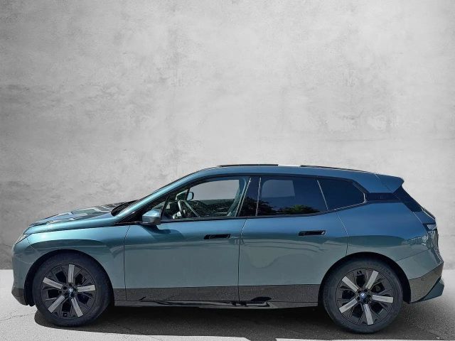 BMW iX xDrive40