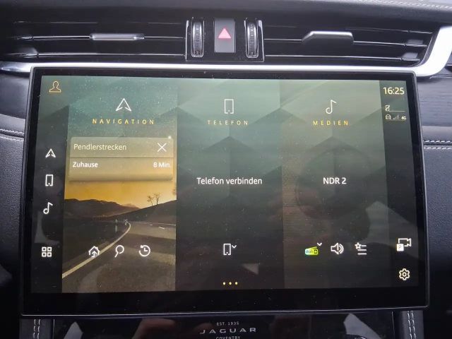 Jaguar F-Pace AWD P250 R-Dynamic