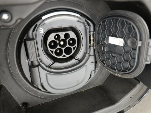 Mercedes-Benz B 250 AMG Line B 250 e