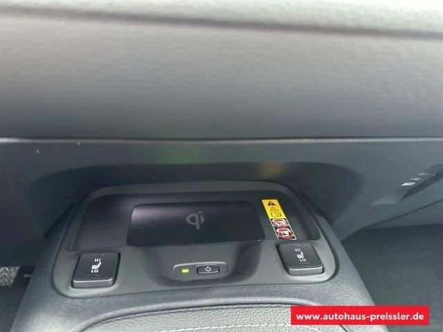 Toyota Corolla TS 2.0 Teamplayer Navi Soundsystem LED Blendfreies