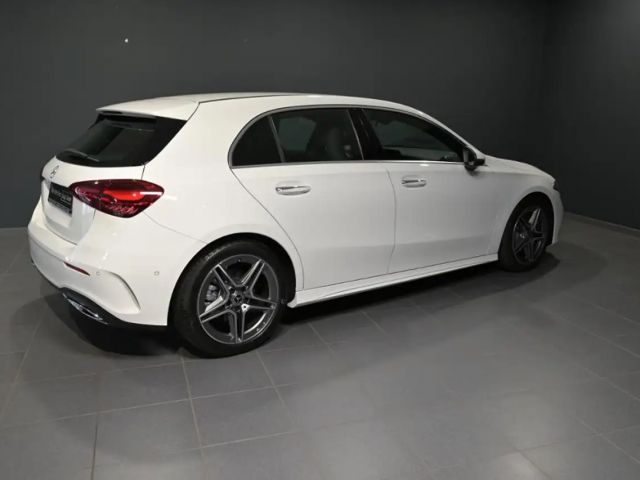 Mercedes-Benz A 250 4MATIC AMG Line