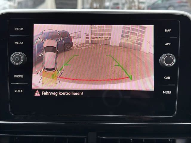 Volkswagen T-Roc 1.5 TSI DSG R-Line