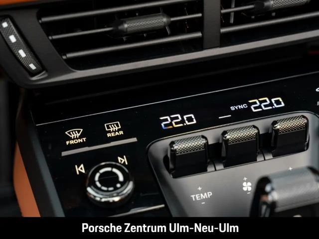 Porsche 992 4 Cabrio Carrera GTS