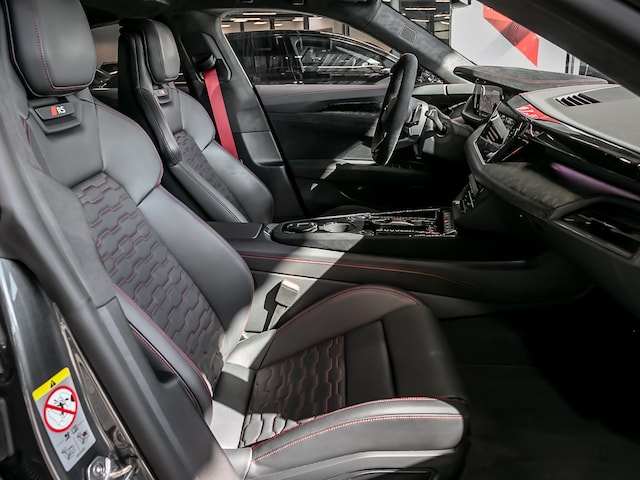 Audi RS e-tron GT Performance Quattro