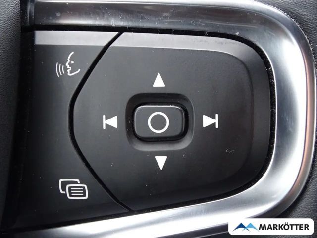 Volvo XC40 Core Recharge