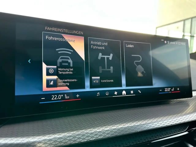 BMW 330 330e M-Sport Touring