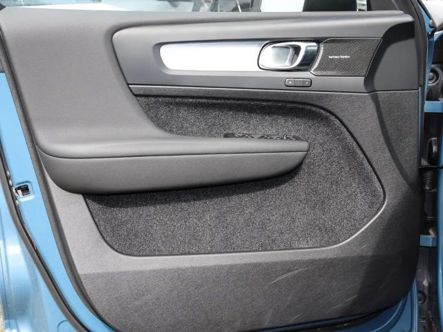 Volvo XC40 Dark Plus