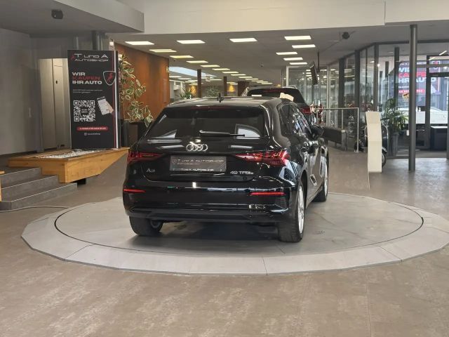 Audi A3 40 TFSI Hybride S-Line Sedan