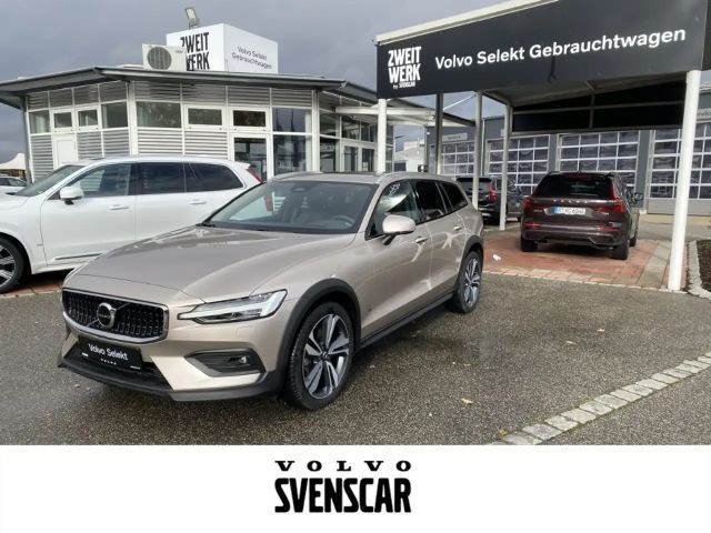 Volvo V60 Cross Country AWD Ultimate