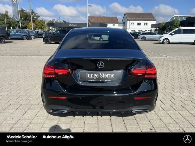 Mercedes-Benz A 220 A 220 d AMG Line
