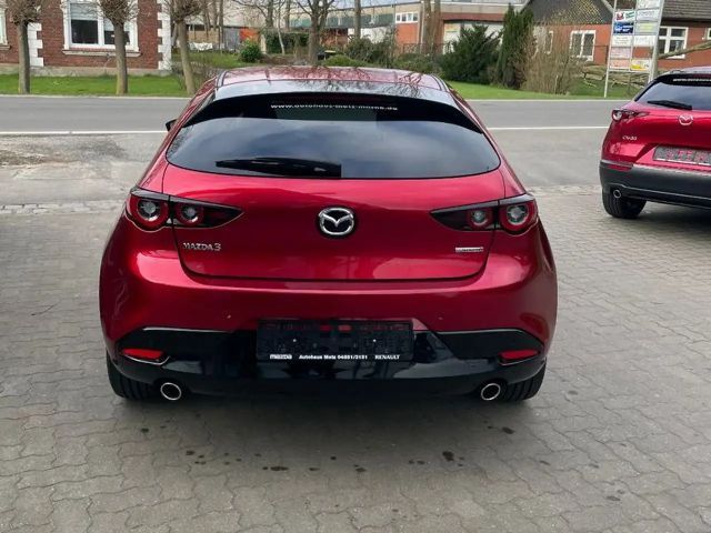 Mazda 3 S SkyActiv