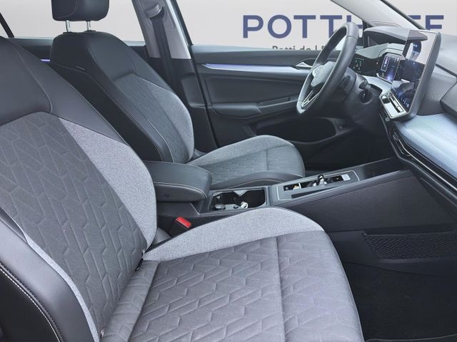 Volkswagen Golf 1.5 eTSI DSG Variant