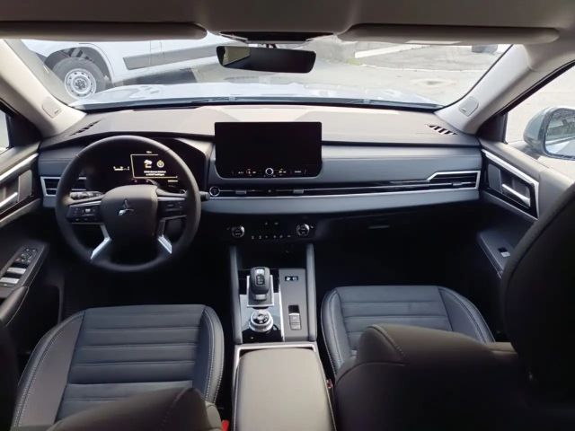 Mitsubishi Outlander 4WD Intense PHEV