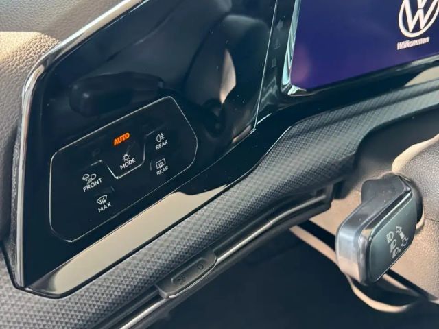 Volkswagen Golf 1.5 TSI Golf VIII