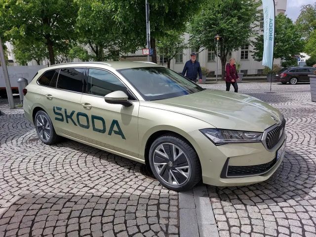 Skoda Superb 1.5 TSI Combi Selection