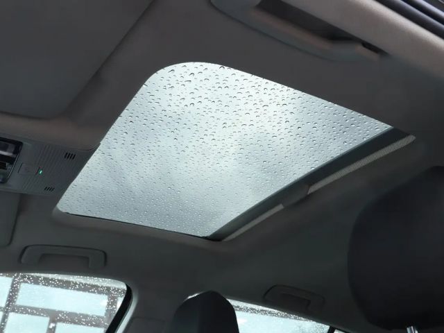 Volkswagen Golf 1.5 eTSI DSG Golf VIII Life