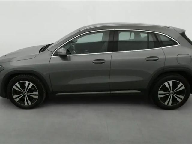 Mercedes-Benz GLA 180 Business Line GLA 180 d