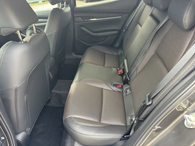 Mazda 3 SkyActiv Takumi e-Skyactiv