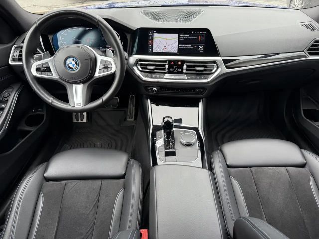 BMW 330 330e Touring xDrive