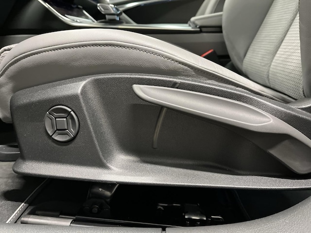 Audi A6 55 TFSI Quattro S-Tronic Sedan