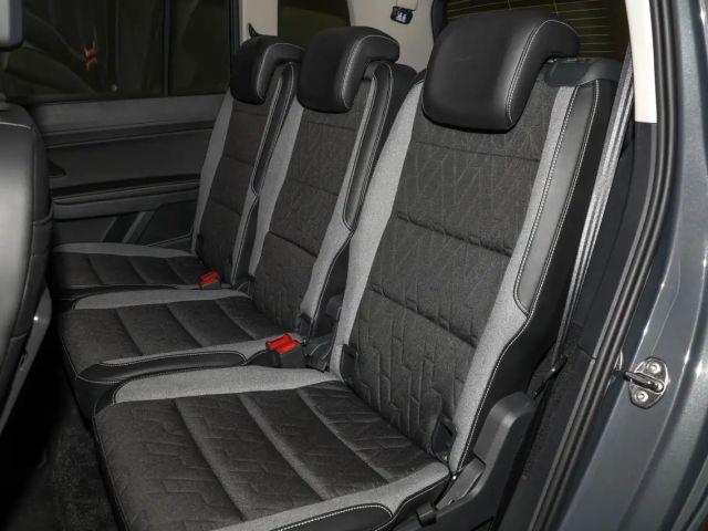 Volkswagen Touran 1.5 TSI DSG