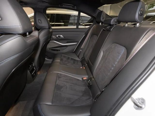 BMW 330 330i M-Sport Sedan