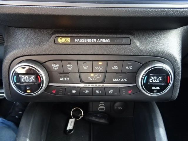 Ford Focus EcoBoost ST Line Style