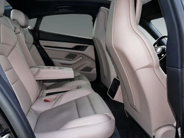 Porsche Taycan Vollausstattung NPr. 124T€