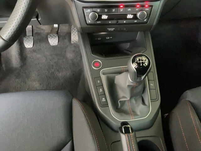 Seat Ibiza 1,0 TSI LED LICHT+NAVI+KAMERA+VIRTUAL+KESSY+ACC+PDC+SITZHZG+KLIMAAUT+NS LEDER ALU