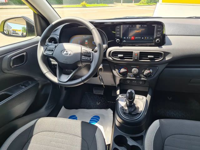 Hyundai i10 Wave, AT, Navigation*Rückfahrkamera*