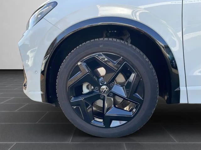 Volkswagen Tiguan 1.5 TSI DSG R-Line