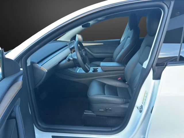 Tesla Model Y AWD Dual Motor Long Range