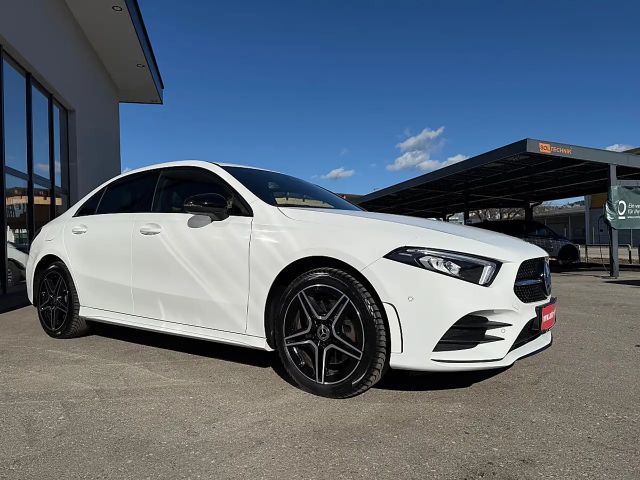 Mercedes-Benz A 250 A 250 e AMG Line