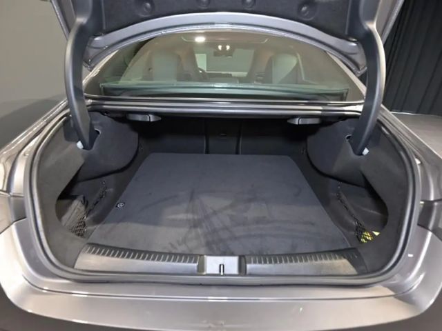 Mercedes-Benz CLA 200 AMG Line Coupé