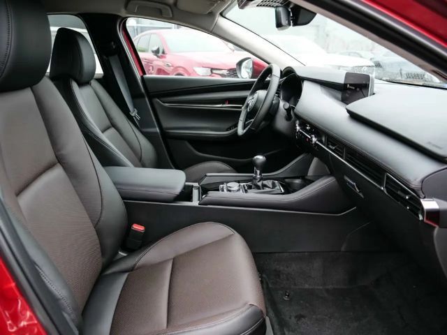 Mazda 3 SkyActiv Takumi e-Skyactiv