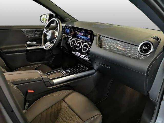 Mercedes-Benz GLA 180 Progressive