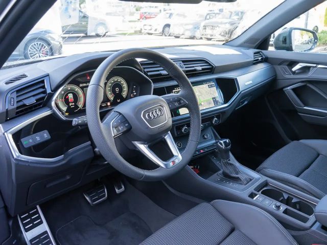 Audi Q3 35 TDI S-Line