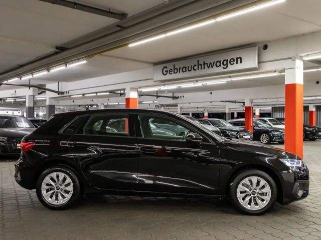 Audi A3 40 TFSI Hybride Sedan