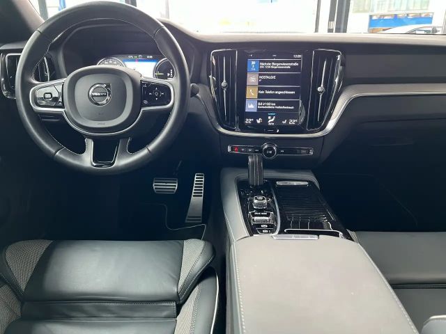 Volvo S60 AWD R-Design Recharge