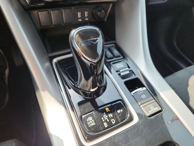 Mitsubishi Eclipse Cross PHEV