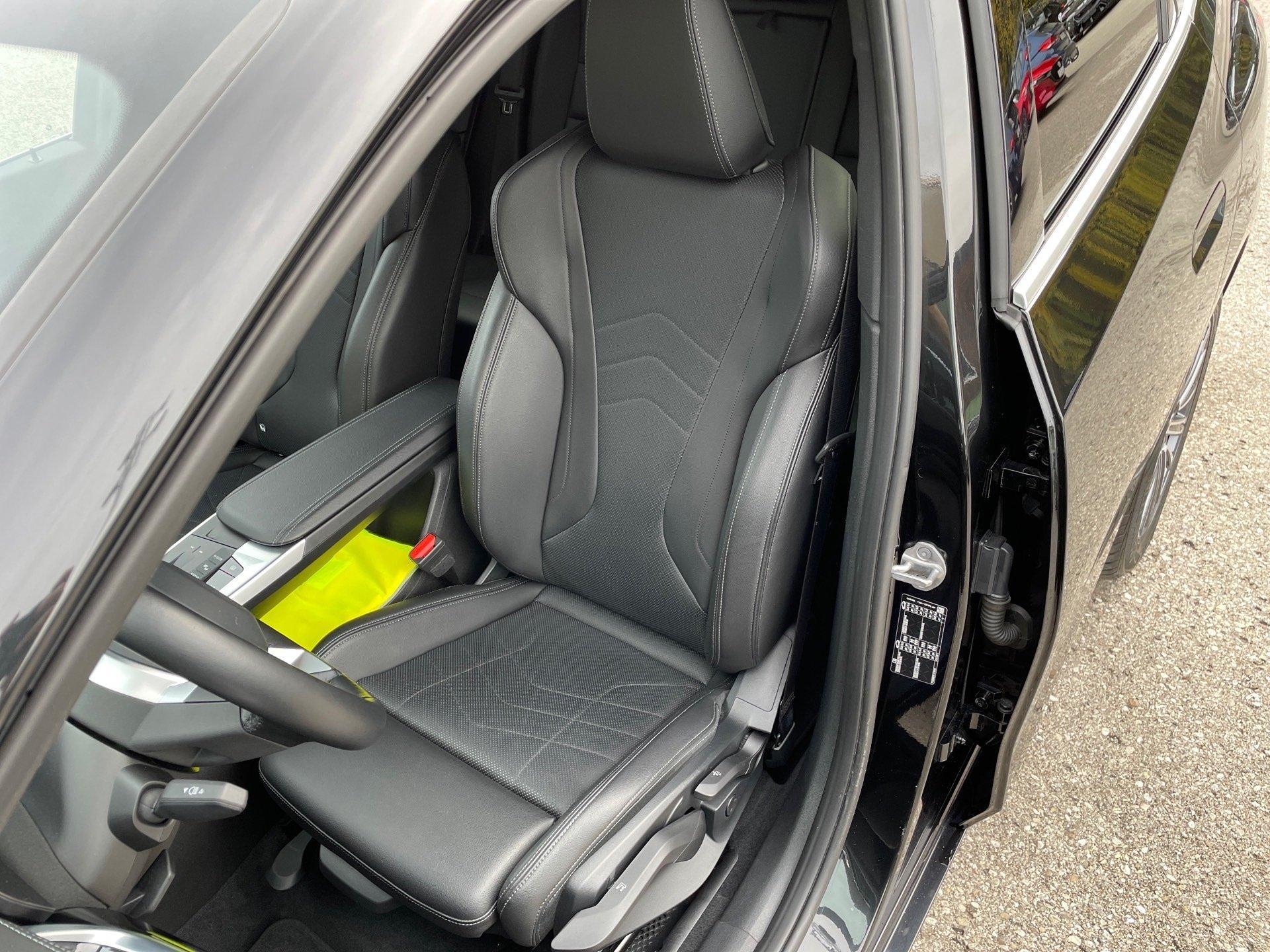 BMW 220 220i Active Tourer