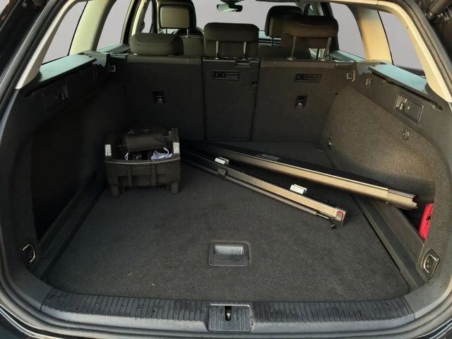 Volkswagen Passat 2.0 TSI Business DSG Variant