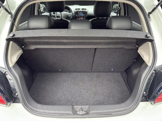 Mitsubishi Space Star Star